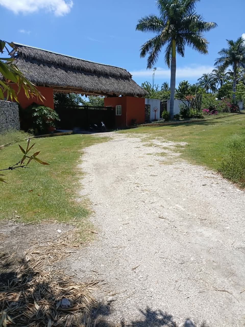 Entrada del desarrollo Campestre Carrizales