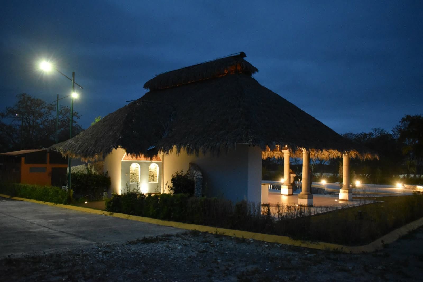 Palapa vista de noche